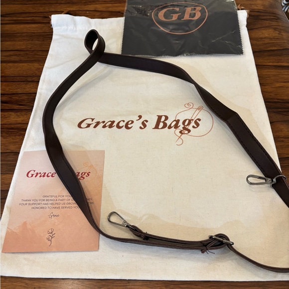 Brown Structured Leather Tote Bag with Vintage Look - Picture 11 of 11